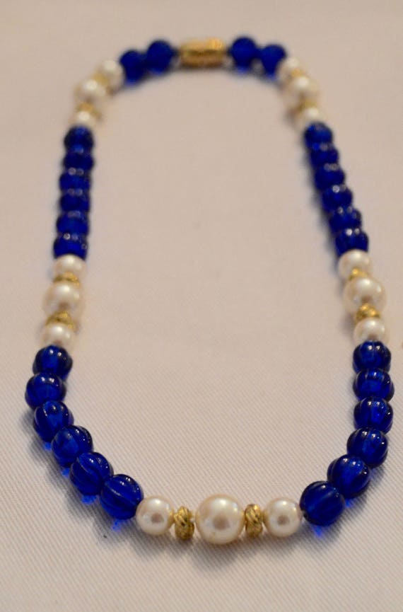 1990's vintage blue glass and faux pearl necklace