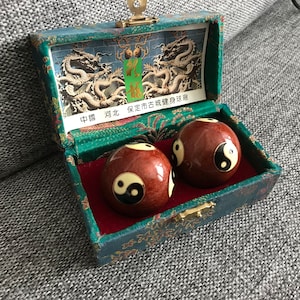 Vintage chińskie kulki medytacyjne. muzyczne kule