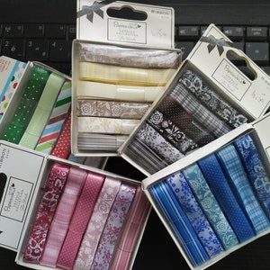 FIN de Série :  Lot de 6 Rubans de 1 mètre chacun X 1 cm - Papermania