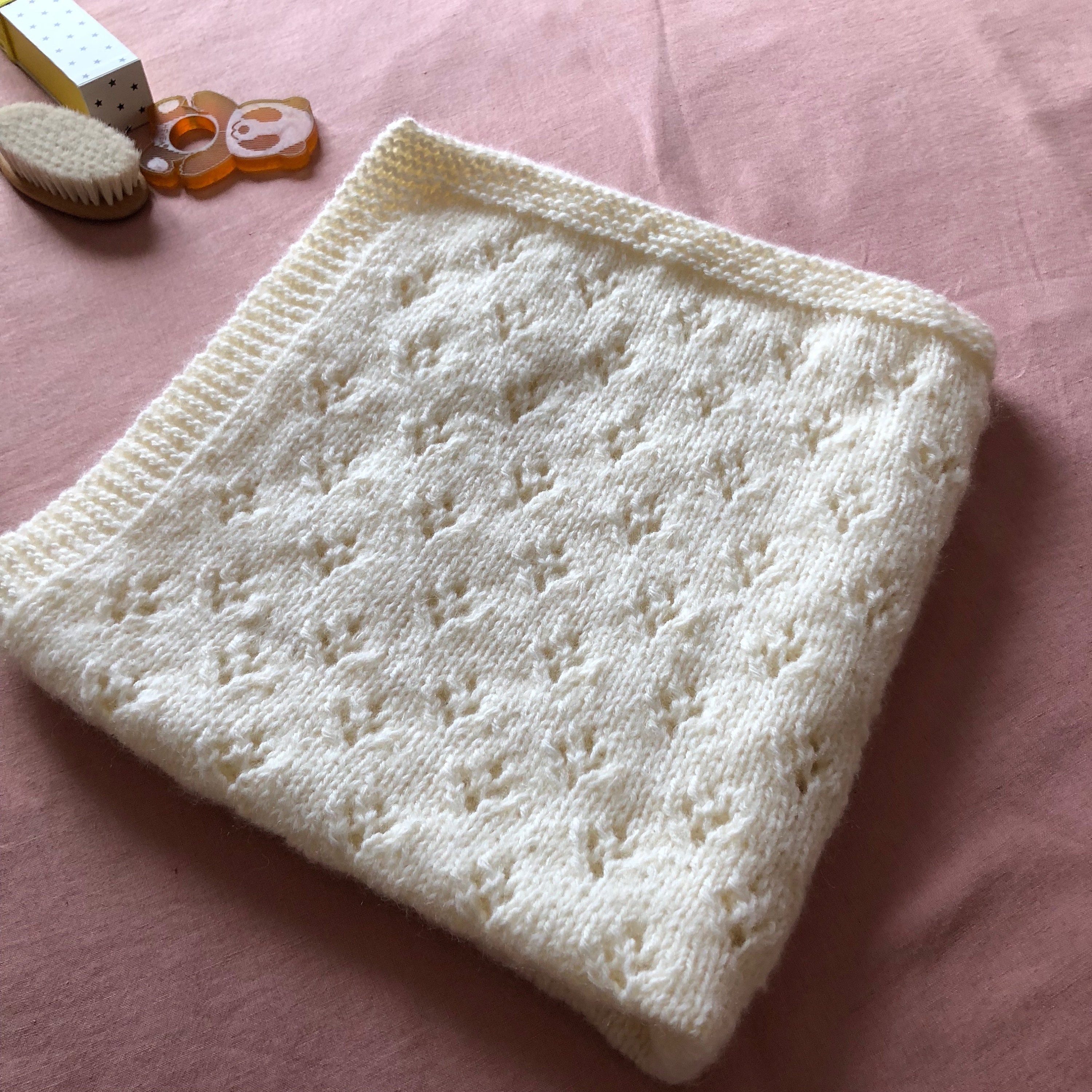 Couverture Bébé Écrue Tricotée Main