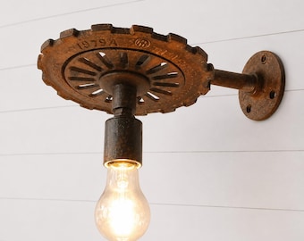 Rustic Single Corn Planter Plate Wall Sconce