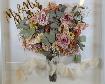 Wedding Bouquet Preservation in Box Wooden Frame, Dried Wedding Flowers, Gift for Bride, Wedding Gift