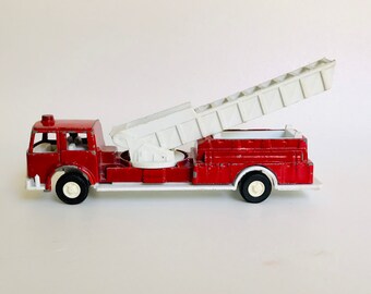 tootsietoy fire truck 1970
