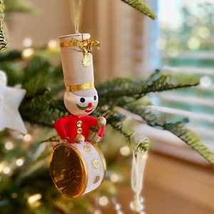 1950’s Marching Band Drummer Christmas Ornament, Good Condition