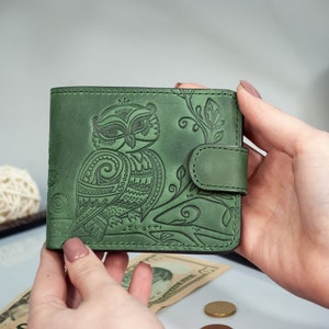 Small Green Leather Wallet Men&#39;s, Minimalist Owl Wallet, Handmade Genuine Leather Wallet, Full Grain Leather Wallet