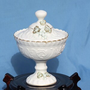 Lefton China Bisque Porcelain Pedestal Dish with Grapes and Leaves in Relief #2459 Japan 1950s