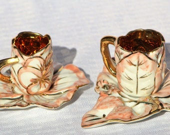 Handmade Miniature Cups and Saucers, Pink and White, 24kt Gold, Flower and Leaf Design, Made in Portugal, Pinch Pots, 1970s, Ceramic Art