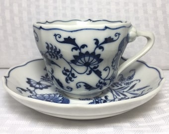 Blue Danube Tea Cups and Saucers, Tripod Handles, Blue Onion Pattern, Cobalt Blue and White, Made in Japan, Set of 4