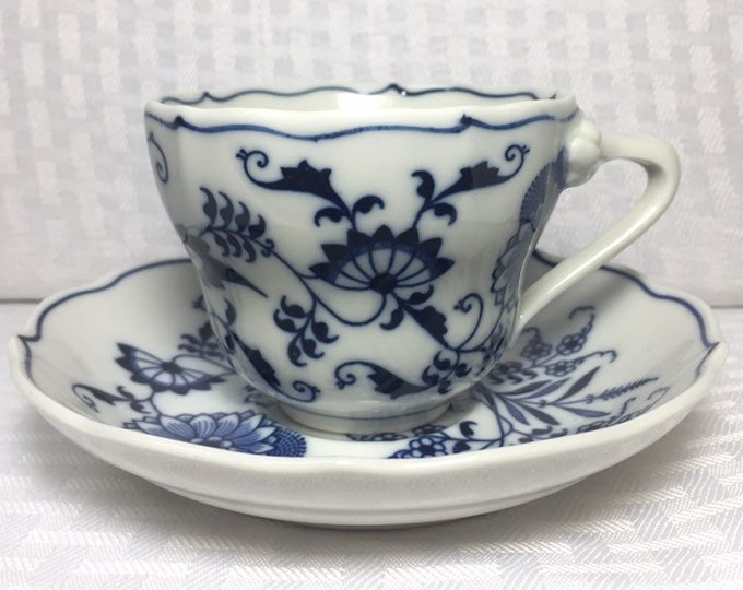Blue Danube Tea Cups and Saucers, Tripod Handles, Blue Onion Pattern ...