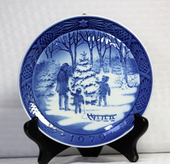 Royal copenhagen christmas clearance plates