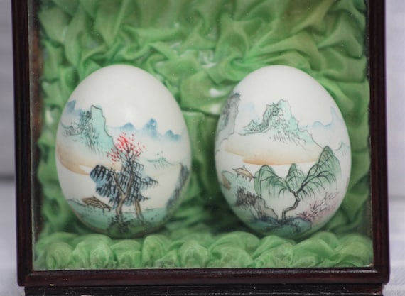 Ancienne vitrine verre et laiton pour miniatures