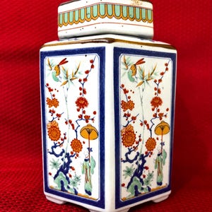 Hexagonal Ginger Jar, Hand Painted, Decorated with Birds, Flowers & Woman with Parasol.  Toscany Collection, Made in Japan