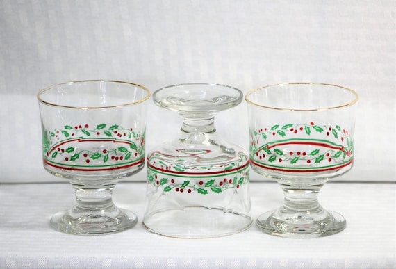 Vintage Arby's Holly Berry Christmas Glasses, Gold Rim, Set of 6