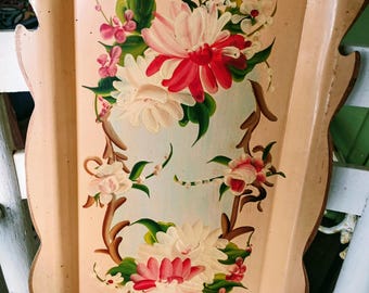 Retro Scalloped Edged Floral Metal Tray