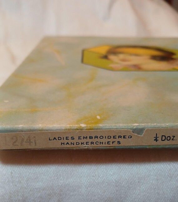 Old Handkerchief Gift Box from 1920-30's View 6