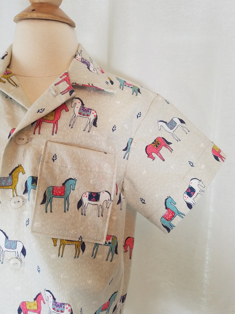 Toddler Boy's Shirt Size 2T-Button-up Short Sleeve Colorful Horse Print-White-100% Cotton-Ready to Ship image 3