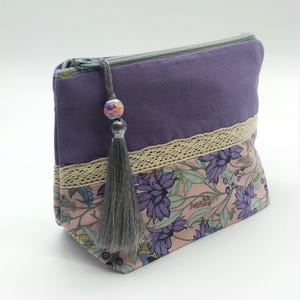Neceser pequeño con diseño floral, Neceser pequeño con diseño floral, Neceser pequeño con diseño floral, Neceser pequeño con diseño floral, Neceser con diseño floral, Neceser con cremallera