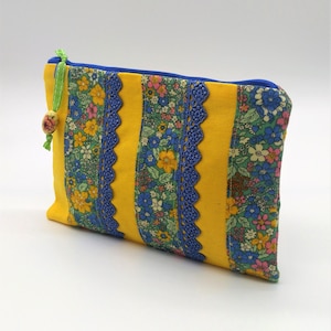 Borsa per il trucco patchwork floreale, beauty case patchwork floreale, borsa per il trucco patchwork floreale, borsa per il trucco patchwork, astuccio con cerniera patchwork