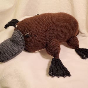 Phoebe the Platypus, Knit Softie Pattern image 4