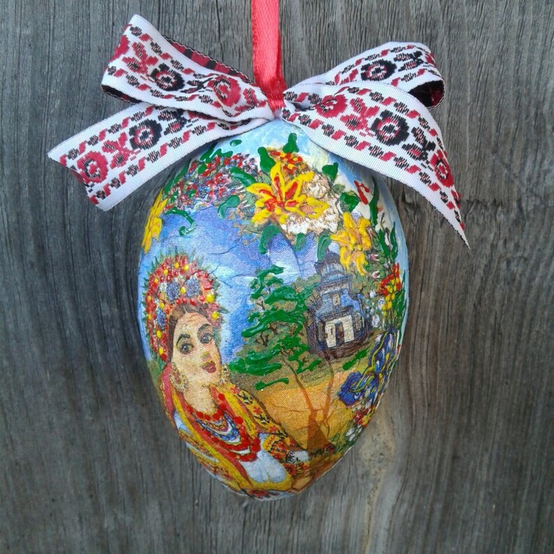 Ukrainian eggs Easter Egg Pysanka Holiday decoration Flower image 1