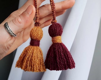 Trimmings - key tassels, 100% rustic wool, colors of your choice, sold by the piece, handmade in France