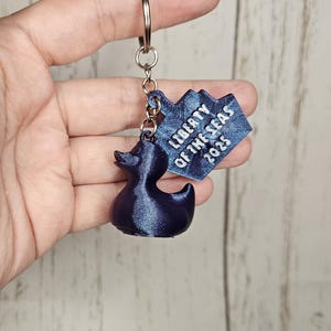 Cruise Duck Keychain with Personalized Tag – Hide & Seek Duck for Cruise Gifts, Door Drops, Fish Extenders, Cruise Accessories