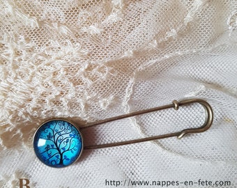 Large tree of life brooch pin for closing vests, cardigans, scarves, etc.