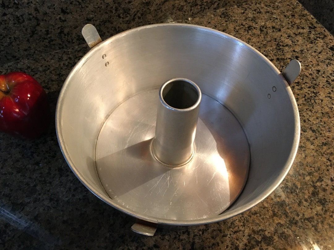 Vintage Tube Pan / Angel Food Pan With Removable Cone / Bottom 2piece