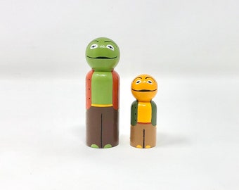 frog and toad plushies