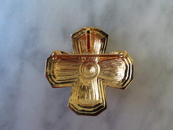Vintage Maltese Brooch and Pendant in Gold Tone a… - image 3