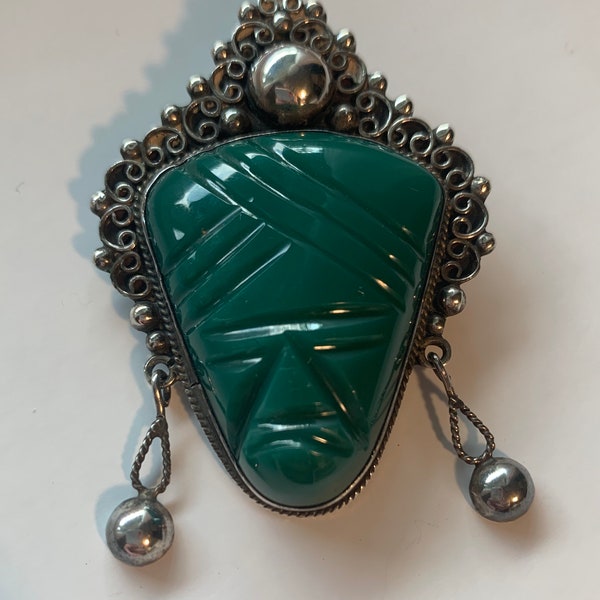 Vintage Carved Green Onyx Sterling Silver Mexico Mask Brooch Headdress Pin Retro