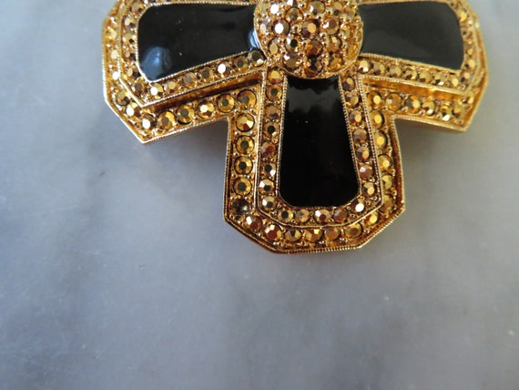 Vintage Maltese Brooch and Pendant in Gold Tone a… - image 5