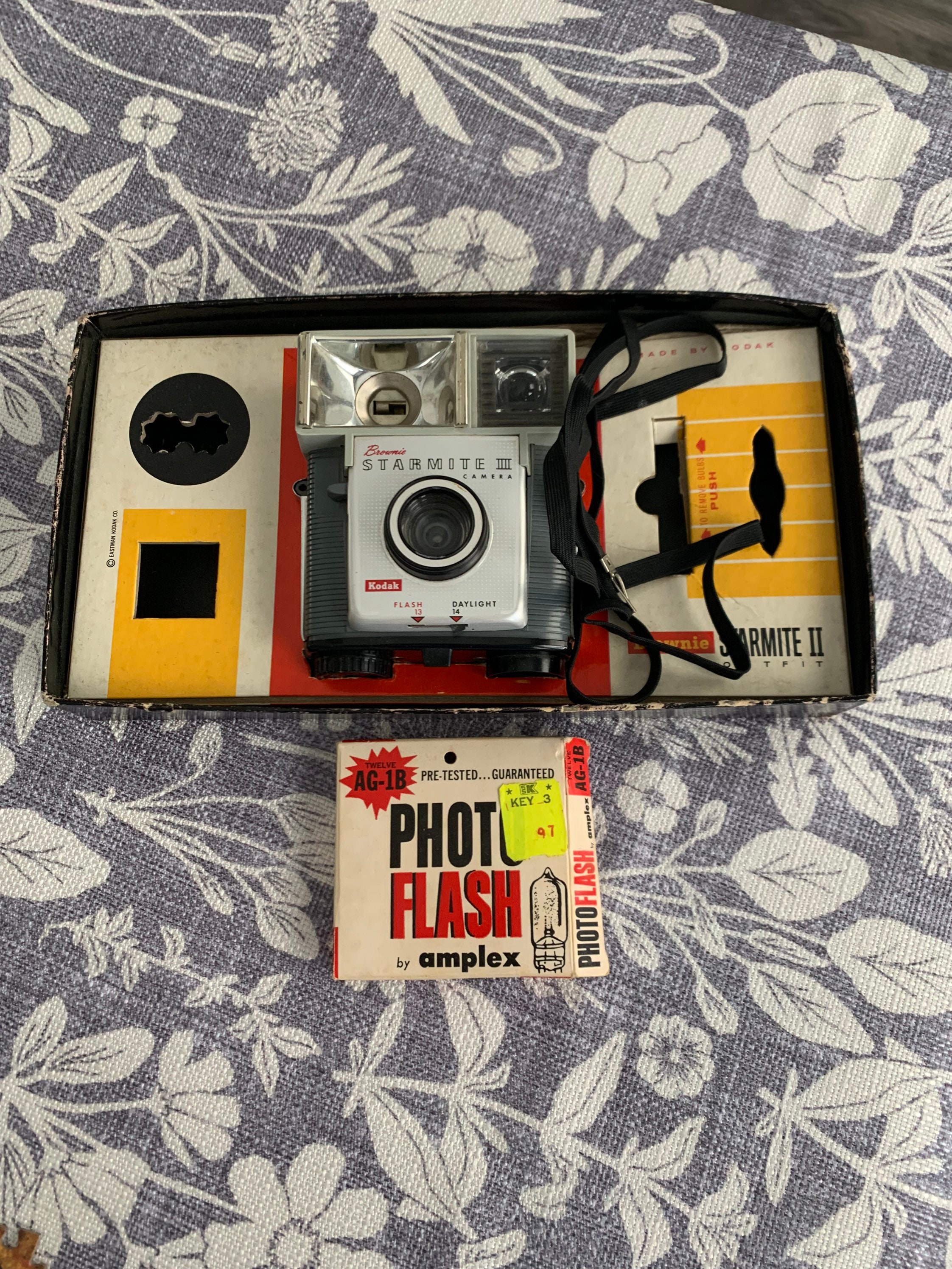 kodak brownie starmite ii camera
