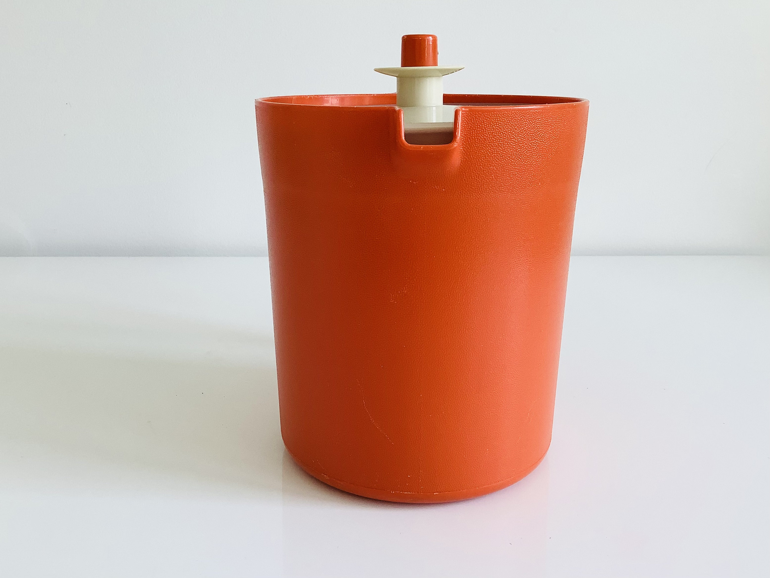 Pichet carafe Tupperware isotherme orange vintage années 70