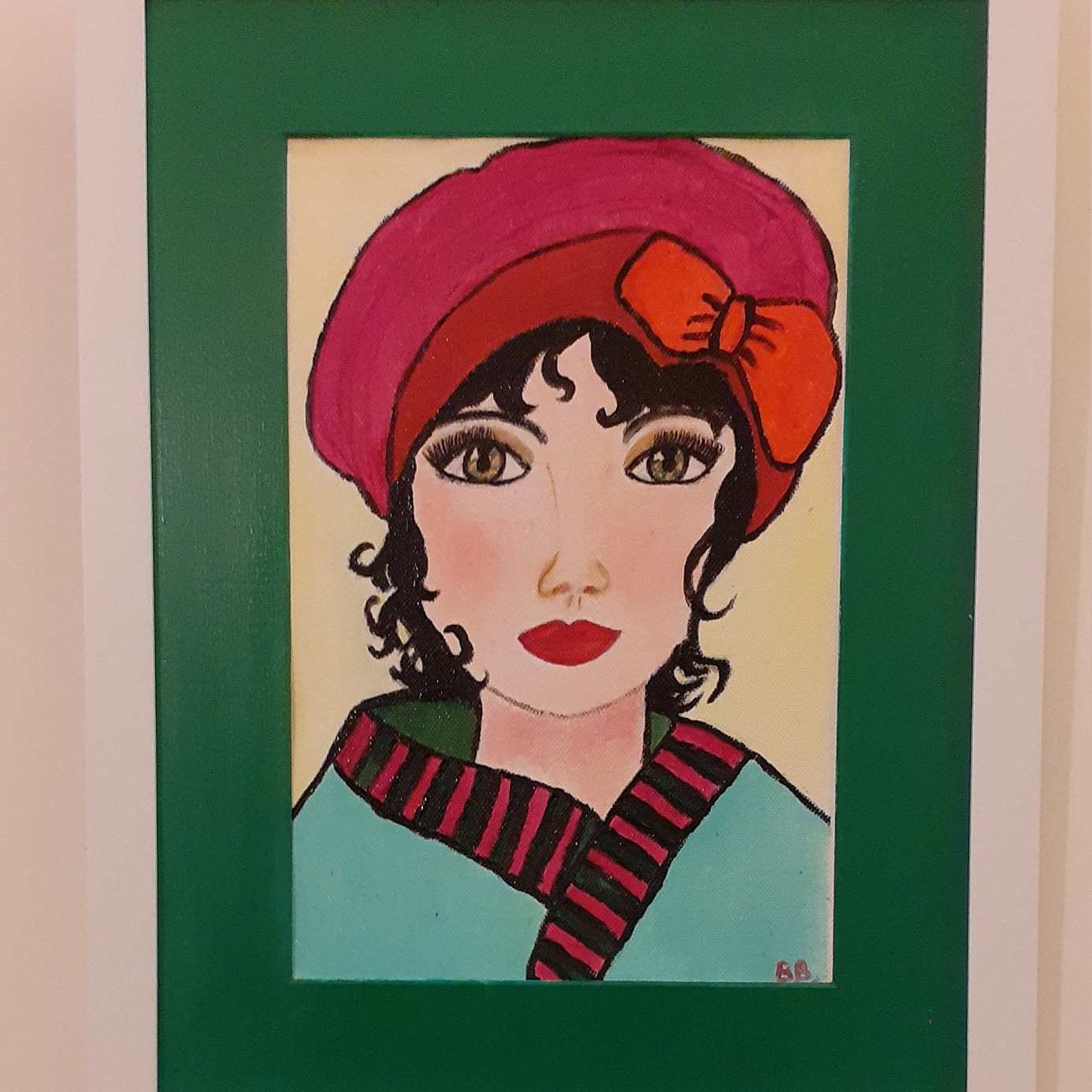 Portrait Femme Béret Rose et Rouge