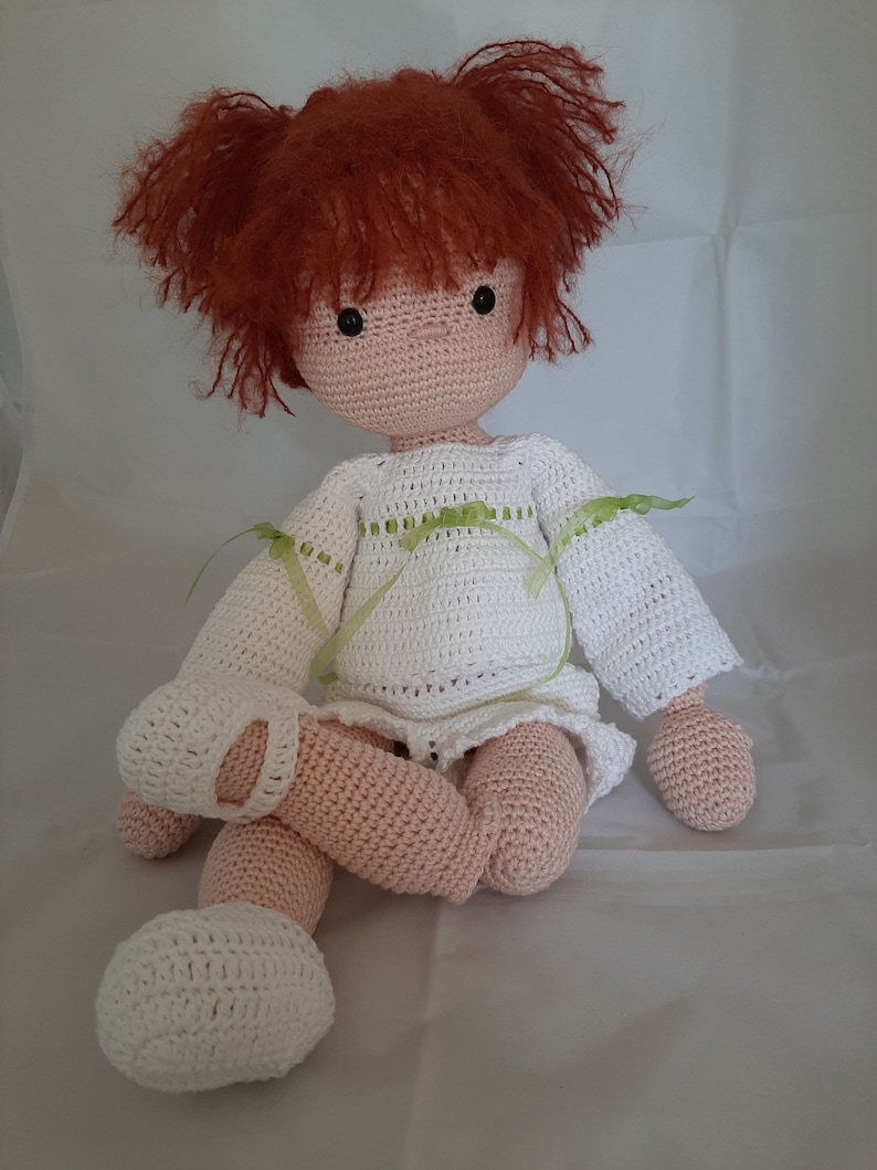 Pattern in US English, Cherry articulated doll, crochet pattern image 10