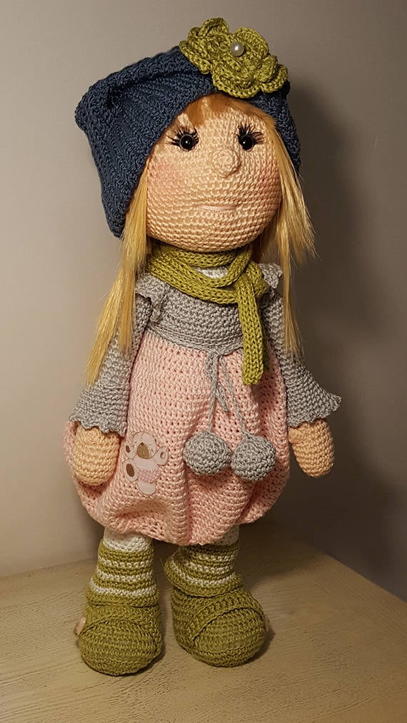 Tutorial in French Zoe Doll Crochet Pattern Patron Tutorial Amigurumi Doll