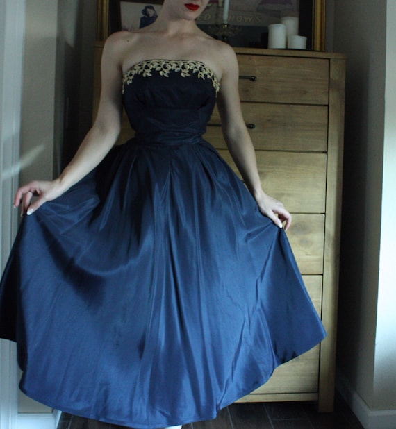 So Audrey Hepburn 1950's Navy Evening Gown - image 3