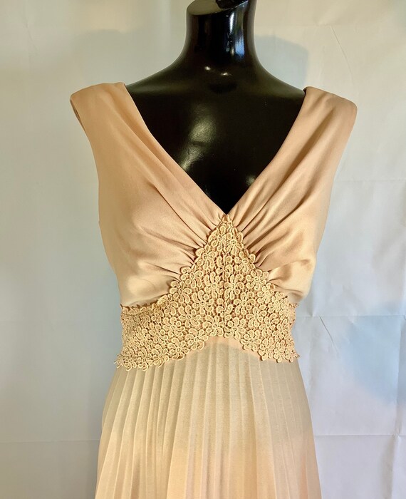 Vintage v neck Light Peach Long Dress with Remova… - image 2