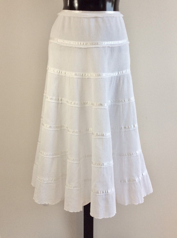 White Spanish Style Liz Claiborne Skirt - image 2