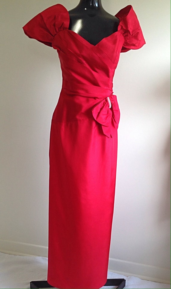 1980s Long Red Formal Vintage Dress //Old Hollywoo