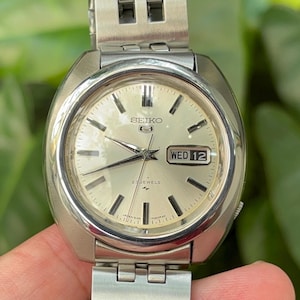Vintage Seiko 5 UFO 5126-7020