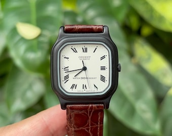 Small Wrist vintage watch Orient for ladies