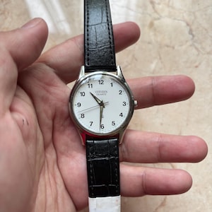 Minimalist Vintage Citizen Watch ref 1231-215613
