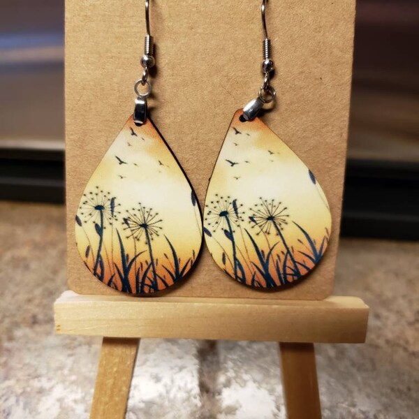 Scenic dangle earrings dandelion silhouette