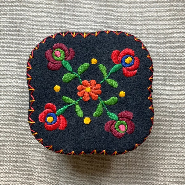 embroidered felt box, Hungarian floral embroidery