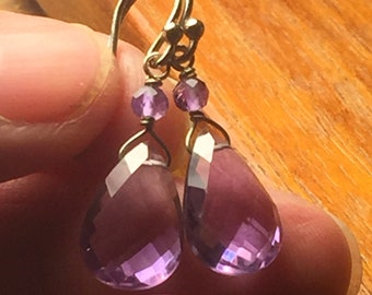 Lila Amethyst facettierte Tropfen Ohrringe in Sterling Silber