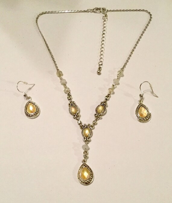 Avon Necklace and Earrings Set | Etsy