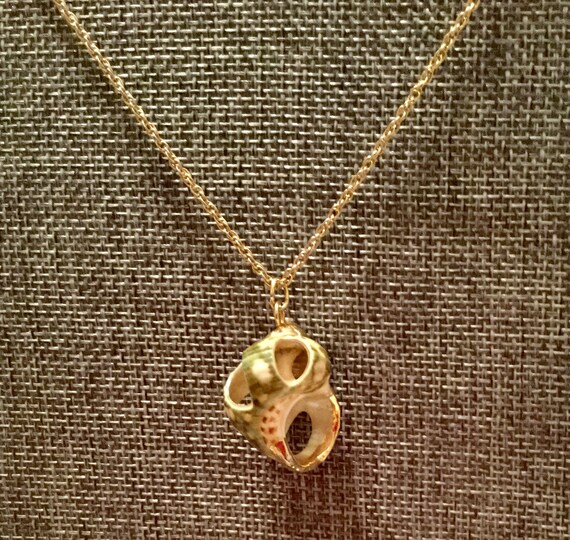 Avon Shell Pendant - image 2