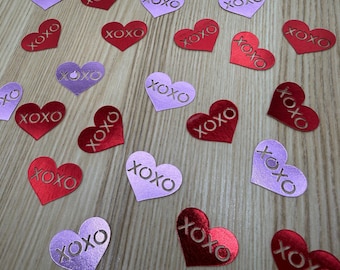 XOXO Hearts Valentine’s Day Confetti: Red and Pink  Table Decor